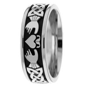 Claddagh 7mm wide Wedding Ring