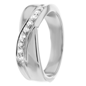 Diamond Wedding Band 7mm 0.18 Ctw.