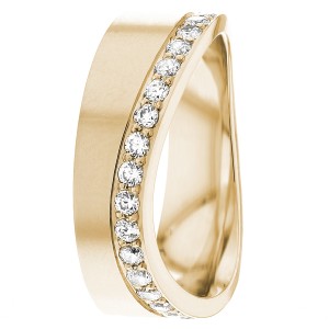 S Edge Diamond Wedding Band 7mm 0.3 Ctw.