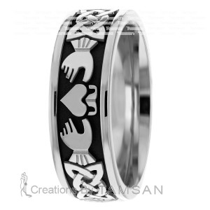 Claddagh 7mm wide Wedding Ring